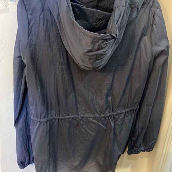 Nwot Soma Weekend rain jacket with waist sinches, zippered front, hood and - Picture 7 of 7
